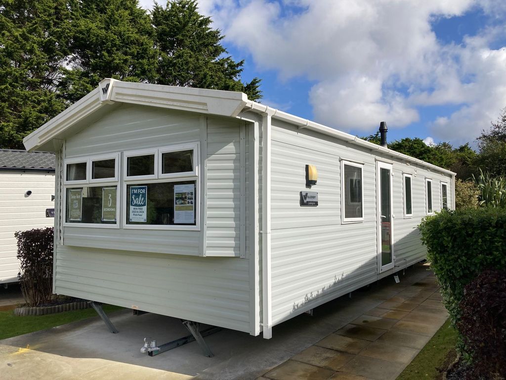 3 bed lodge for sale in Willerby Lymington, Oyster Bay Holiday Homes