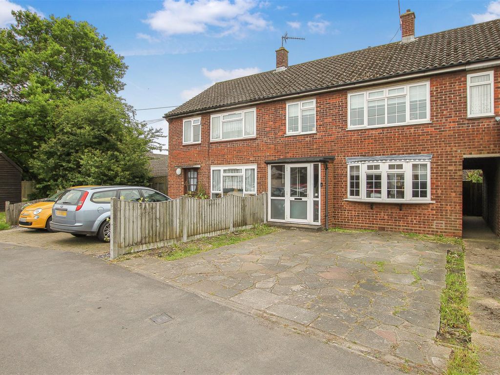 3 bed terraced house for sale in Blackmore Road, Kelvedon Hatch