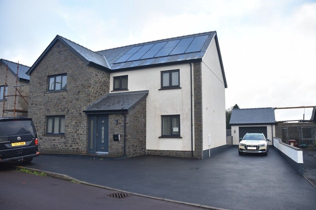 4 bed detached house to rent in Saron, Llandysul SA44, £1,250 pcm Zoopla