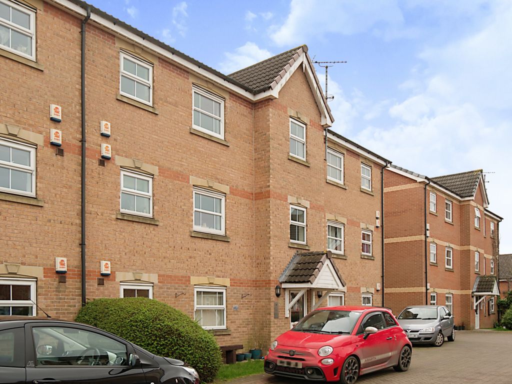 1 bed flat for sale in Malvern Drive, Woodlaithes, Rotherham, South