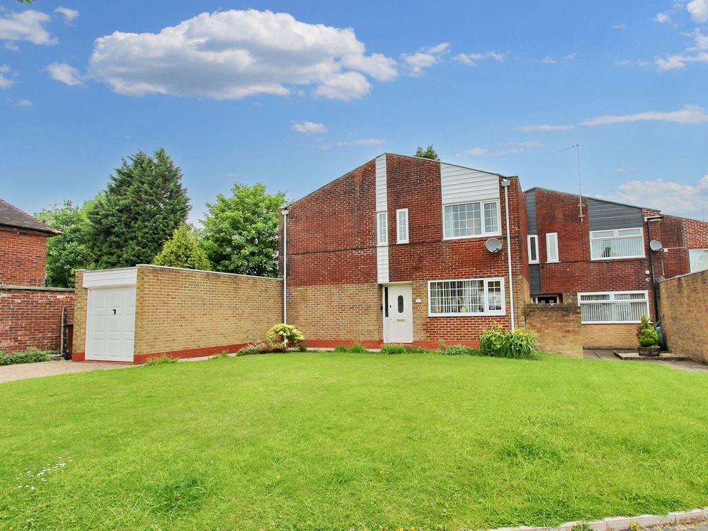 3 bed end terrace house for sale in Tintern Avenue, Whitefield M45, £