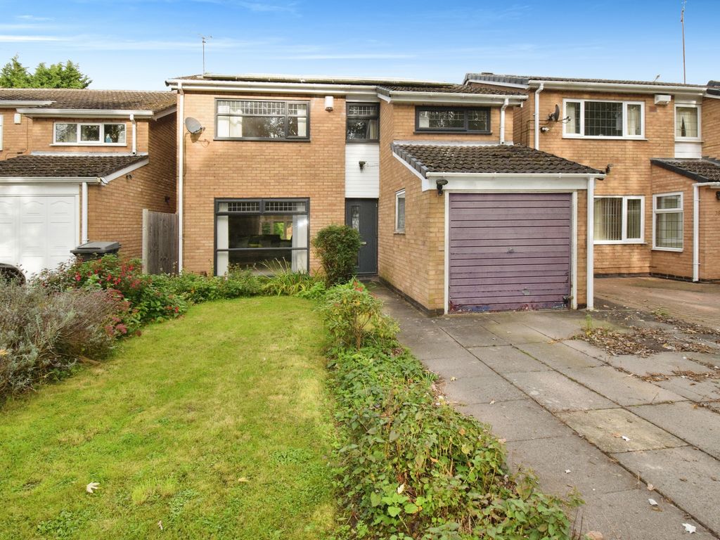 4 bed detached house for sale in Copeland Avenue, Leicester