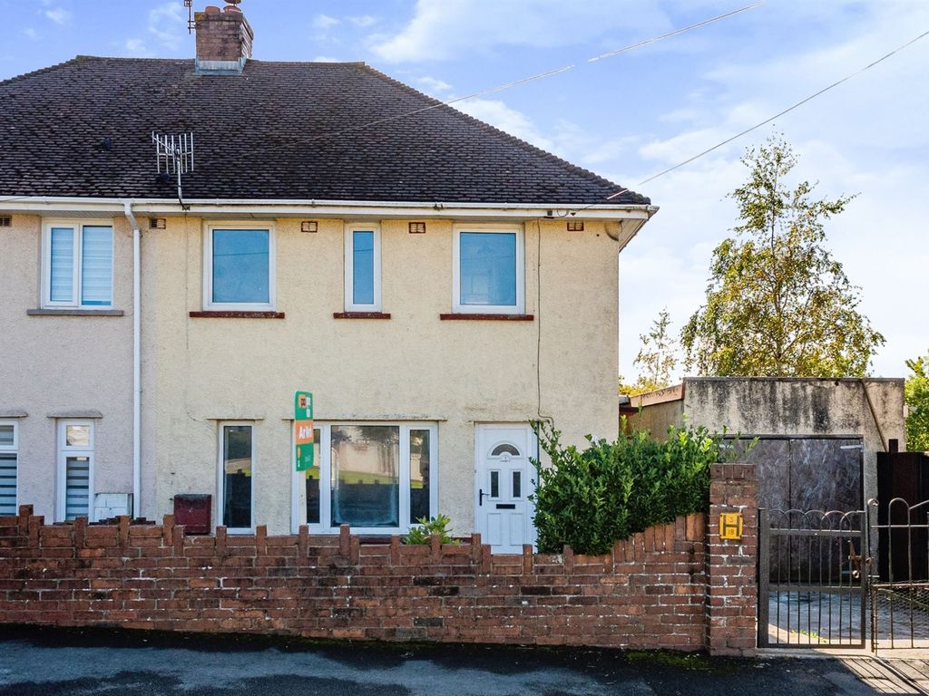 3 bed semidetached house for sale in HeolYMynydd, Sarn, Bridgend