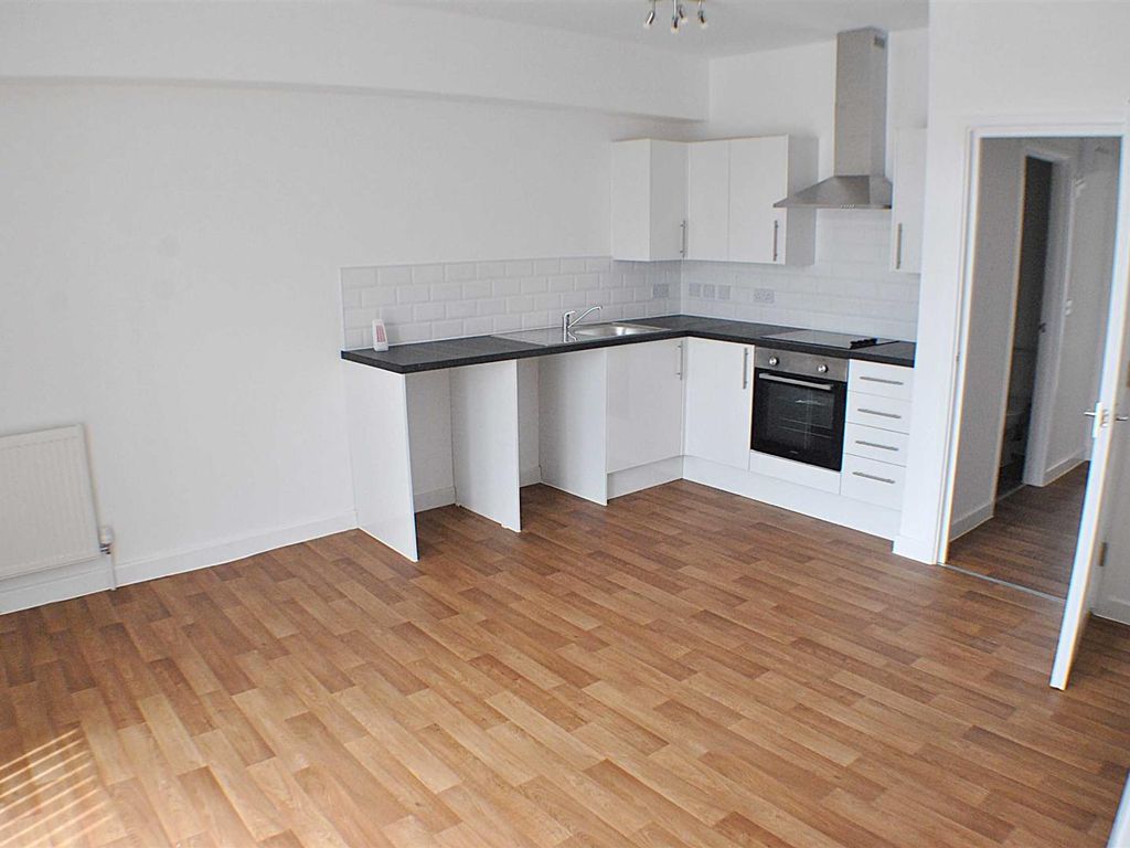 2 bed to rent in New Cheltenham Road, Kingswood, Bristol