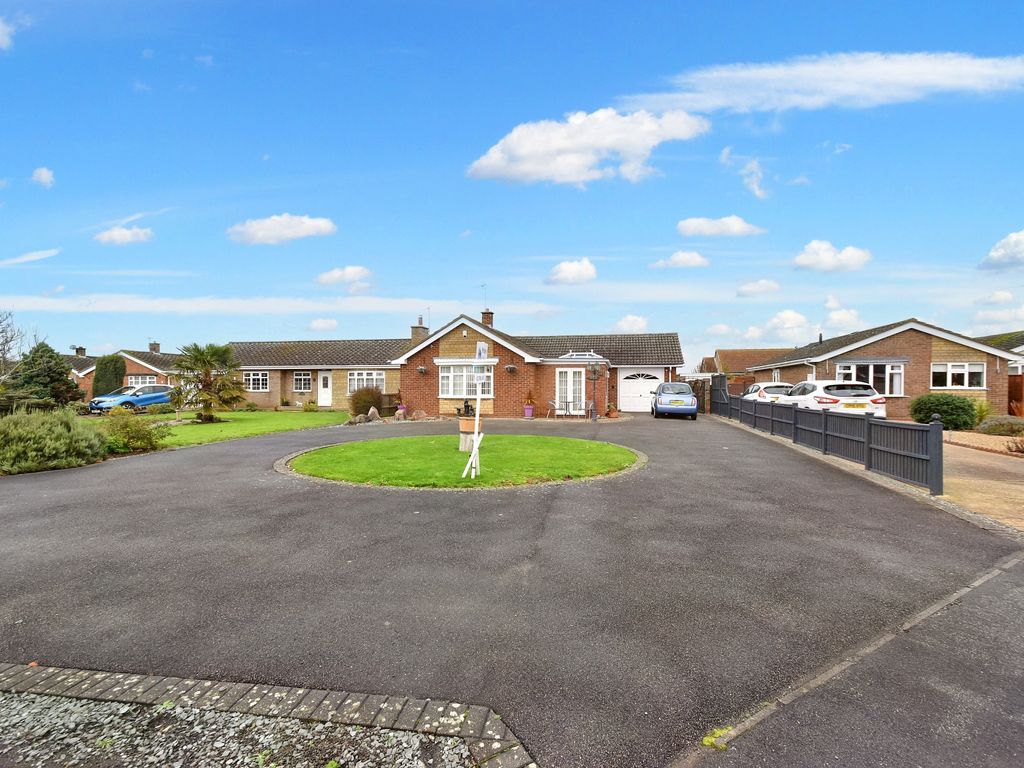 3 bed bungalow for sale in Gleneagles Drive, Skegness PE25 Zoopla