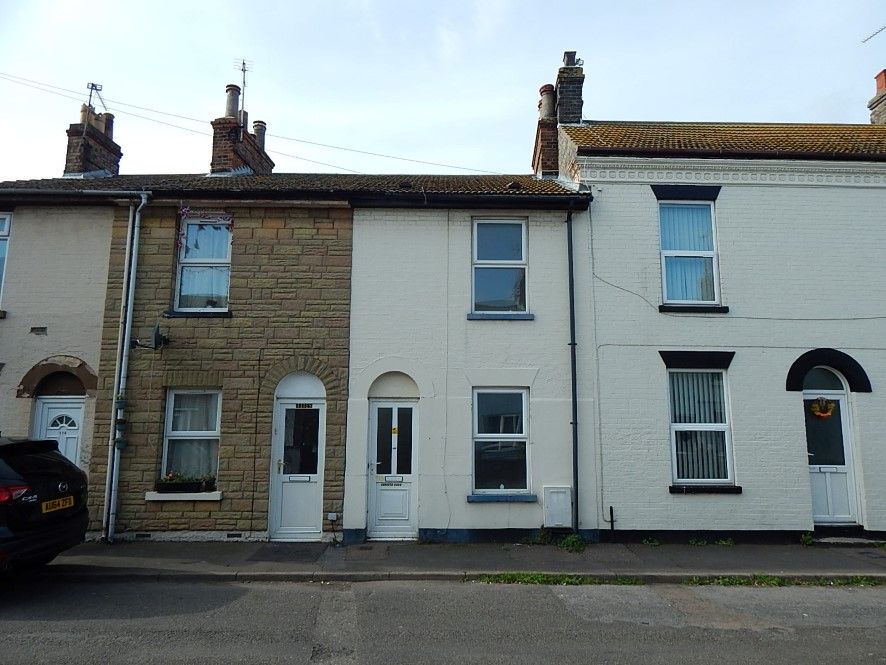 2 bed terraced house for sale in 116 Exmouth Road, Great Yarmouth