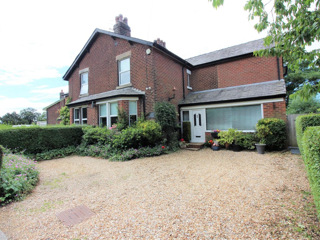 3 bed semidetached house for sale in Stanley Bank Cottage, Singleton
