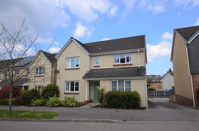 4 bed property for sale in Canyke Fields, Bodmin PL31 Zoopla