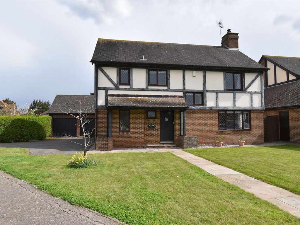 4 bed detached house for sale in Churchwood Drive, Chestfield