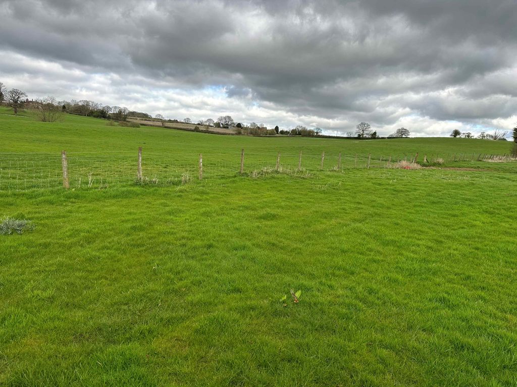 Land to rent in Sandy Cross Farm, Edvin Loach, Bromyard HR7, £433 pcm Zoopla