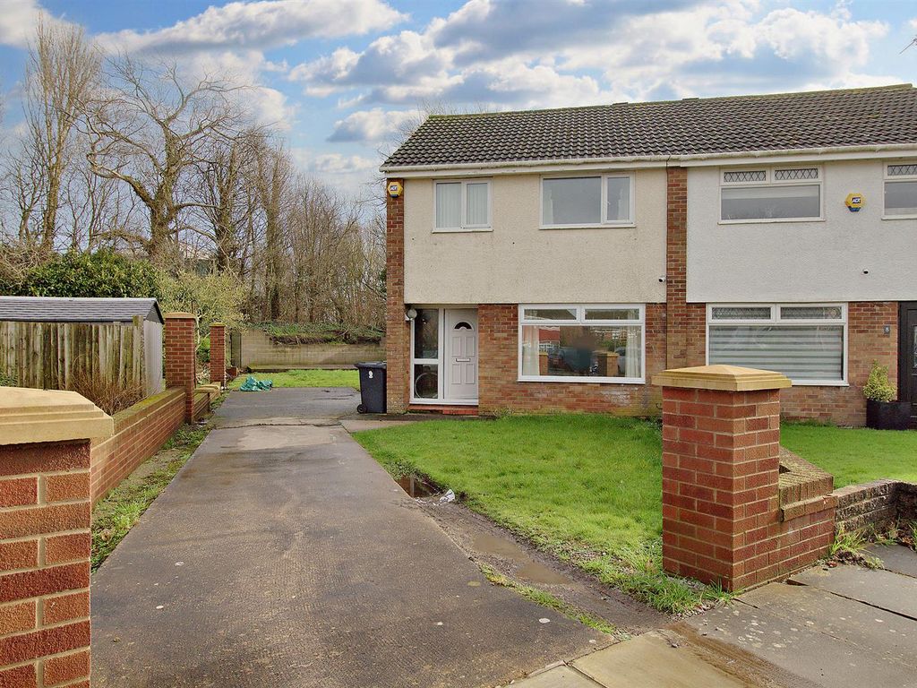 3 bed semidetached house for sale in Treen Close, Southport PR9, £