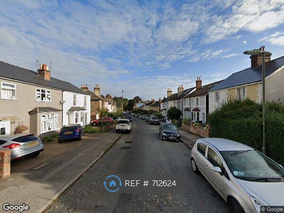 2 bed flat to rent in Redhill (Reigate Borders), Redhill (Reigate