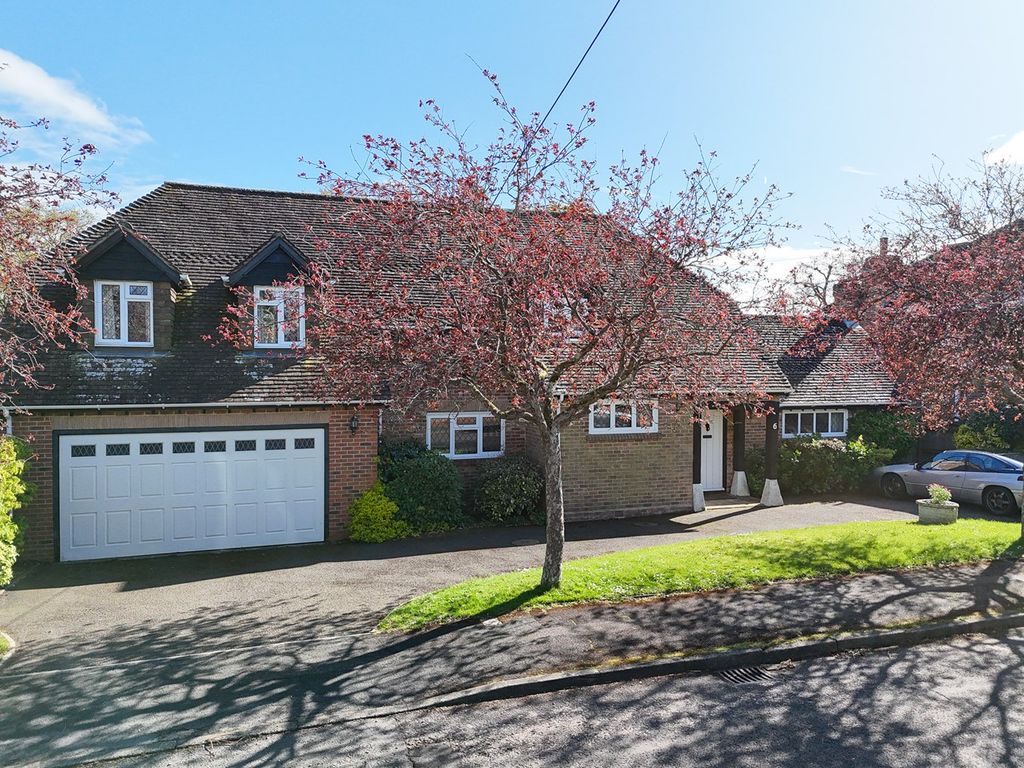 4 bed detached house for sale in Barrs Wood Road, New Milton BH25, £ ...