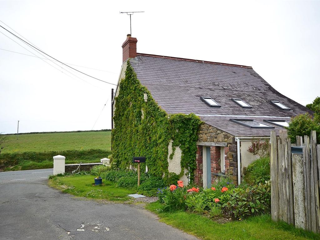 3 bed detached house for sale in Croesgoch, Haverfordwest SA62 Zoopla