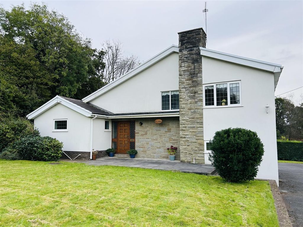 3 bed detached house for sale in Bolgoed Road, Pontarddulais, Swansea SA4, £390,000 Zoopla