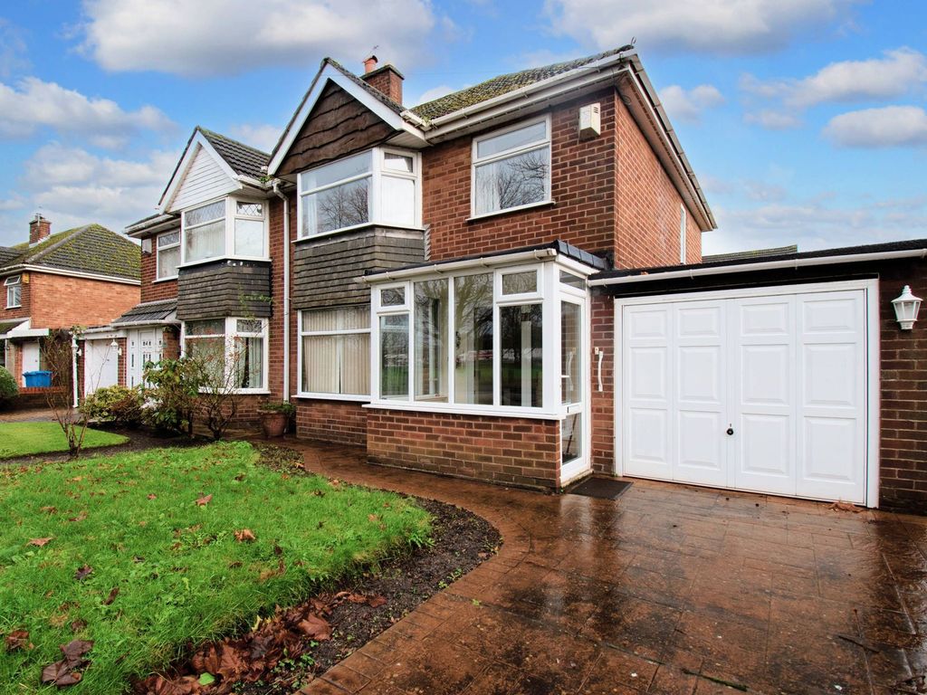 3 Bed Semi Detached House For Sale In Winwick Road Warrington Wa2 £