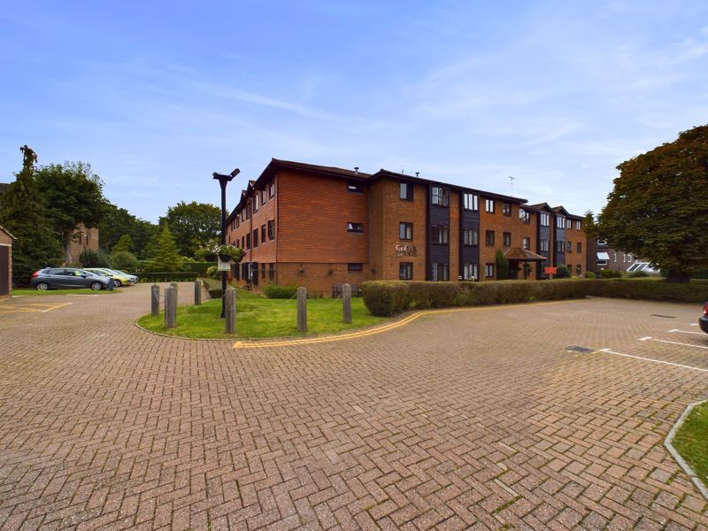 1 bed property to rent in Brighton Road, Crawley RH11, £950 pcm Zoopla