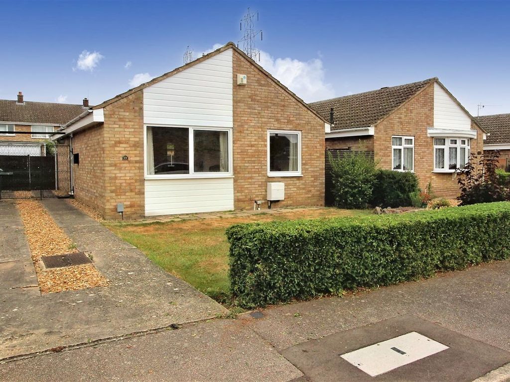 2 bed bungalow for sale in Orwell Close, Bedford MK41 Zoopla