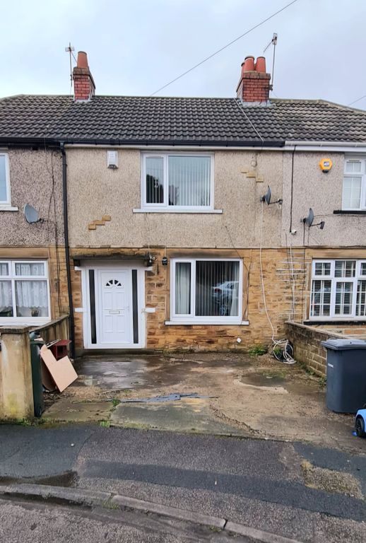 2 bed terraced house for sale in Hudson Crescent, Bradford BD7, £