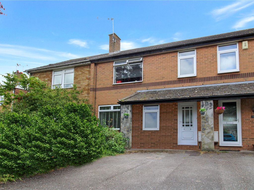 3 bed terraced house for sale in Helston Road, Park North, Swindon
