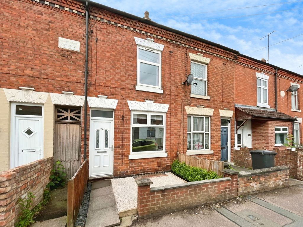 2 bed terraced house for sale in Cavendish Road, Leicester