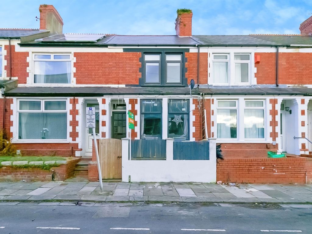 3 bed terraced house for sale in Kendrick Road, Barry CF62, £225,000