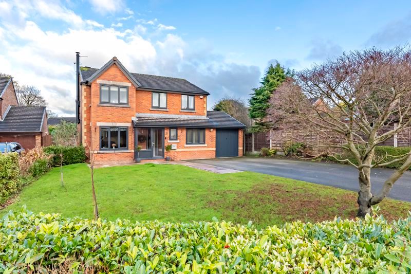 4 bed detached house for sale in The Dingle, Heapey, Chorley PR6, £