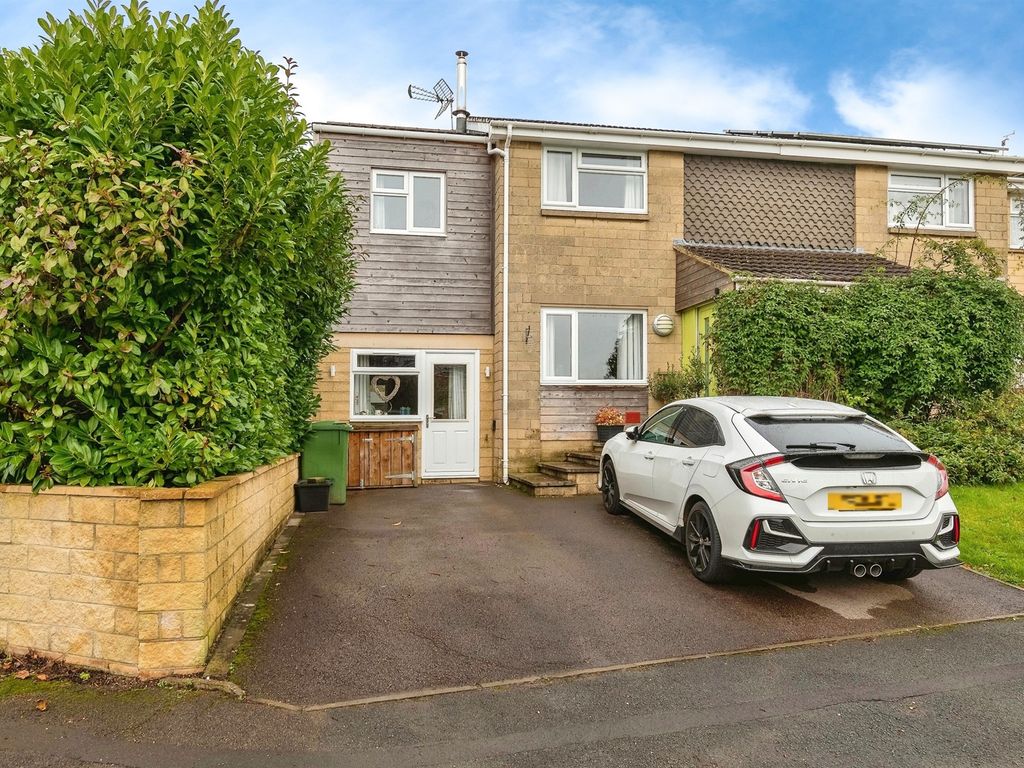 4 bed semidetached house for sale in Pine Close, Corsham SN13, £