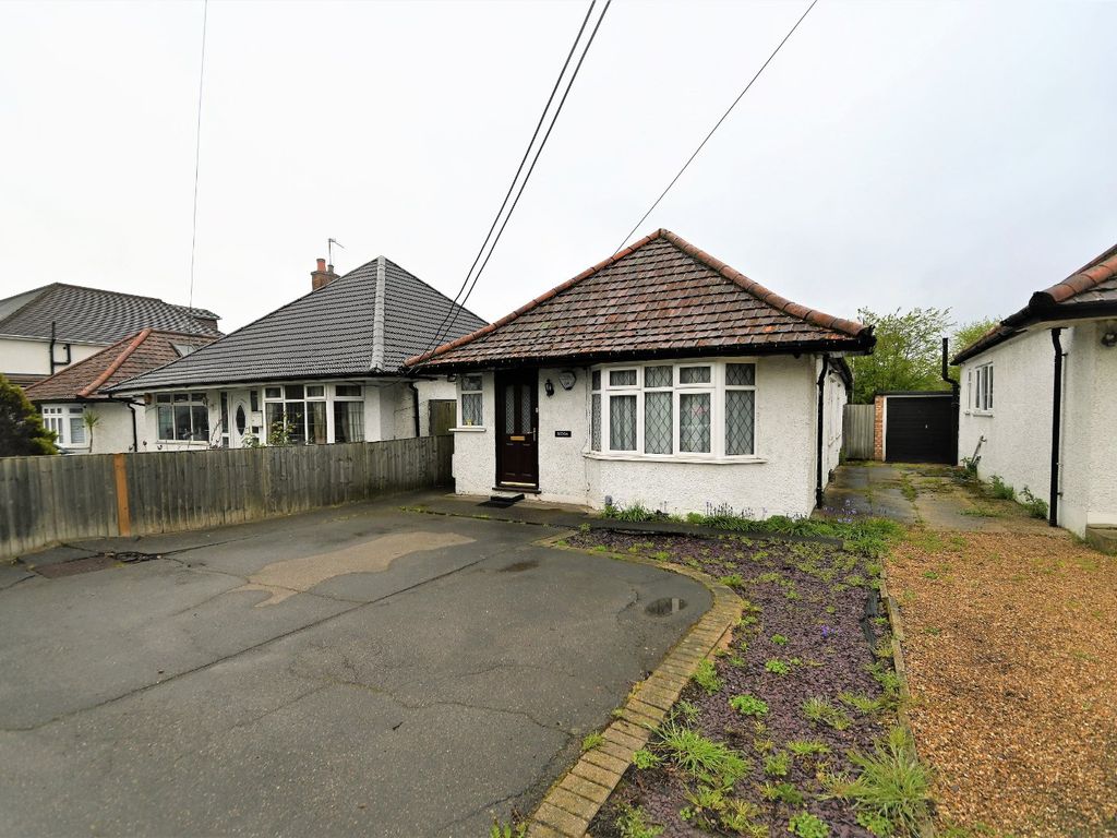3 bed bungalow for sale in Church Road, Iver Heath, Buckinghamshire SL0