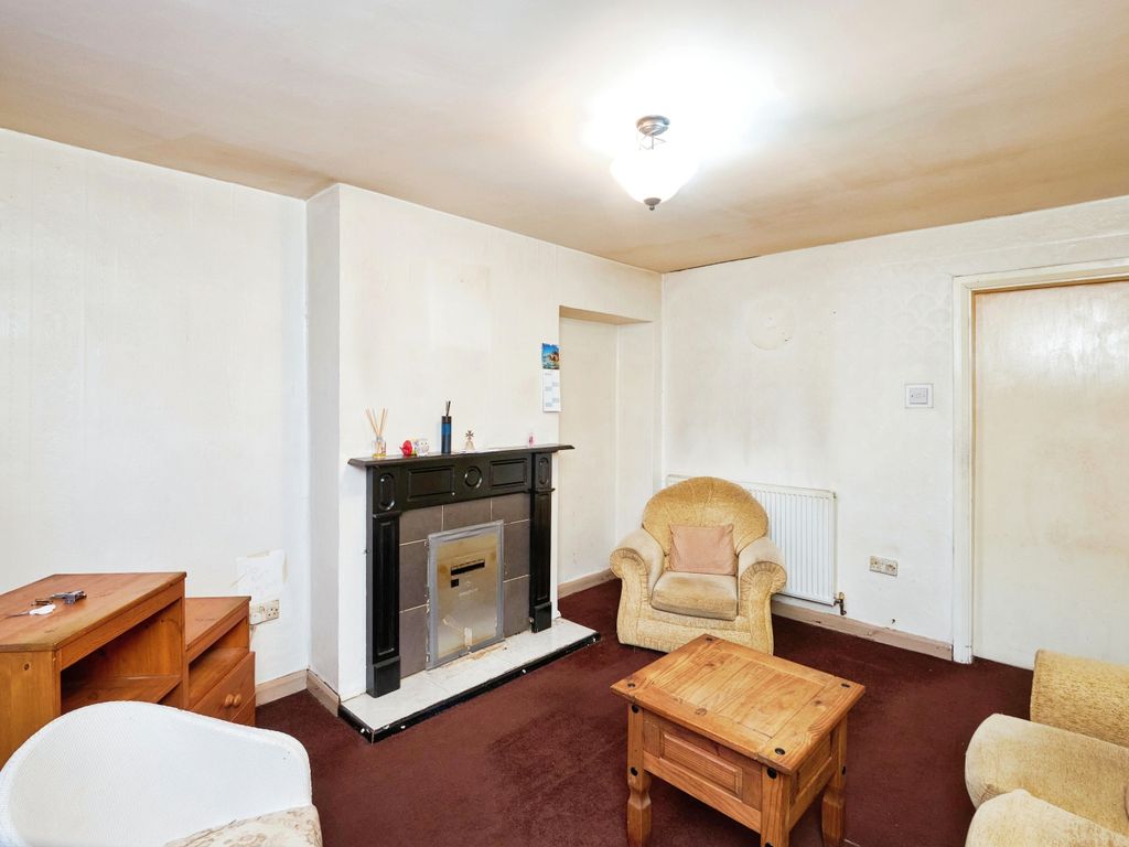 2 bed terraced house for sale in Edgware Road, Birmingham B23, £170,000