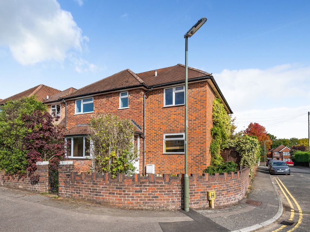 4 bed detached house for sale in Ardmore Avenue, Guildford GU2 Zoopla