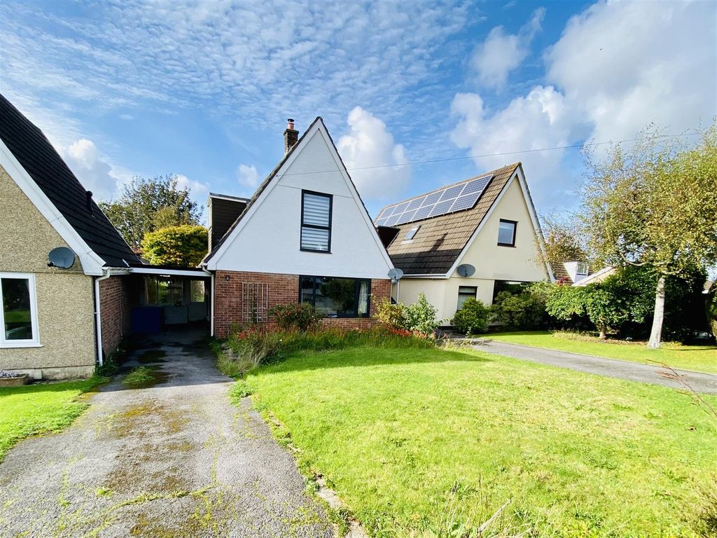 2 bed detached house for sale in Yr Aran, Dunvant, Swansea SA2, £