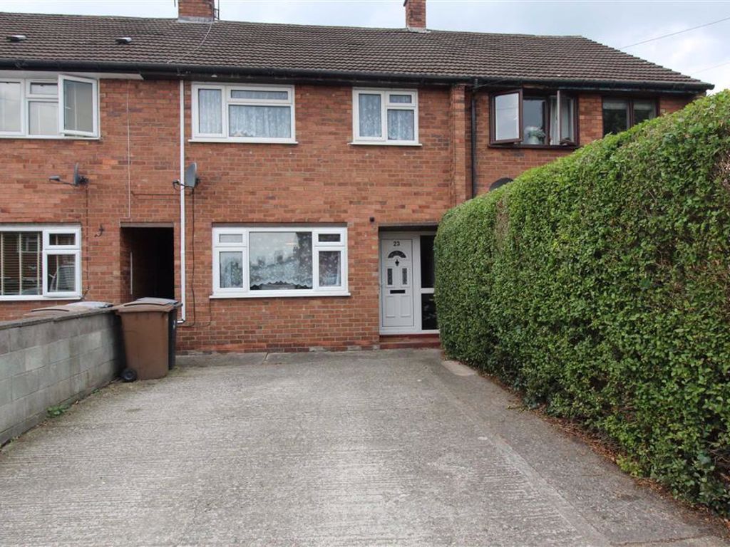 3 bed terraced house to rent in Western Avenue, Whittington, Oswestry