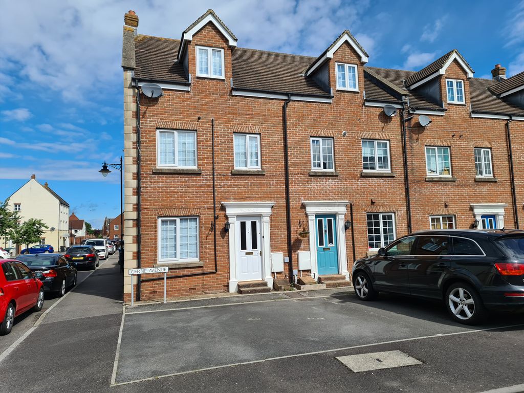 3 bed end terrace house for sale in Cerne Avenue, Gillingham SP8 Zoopla