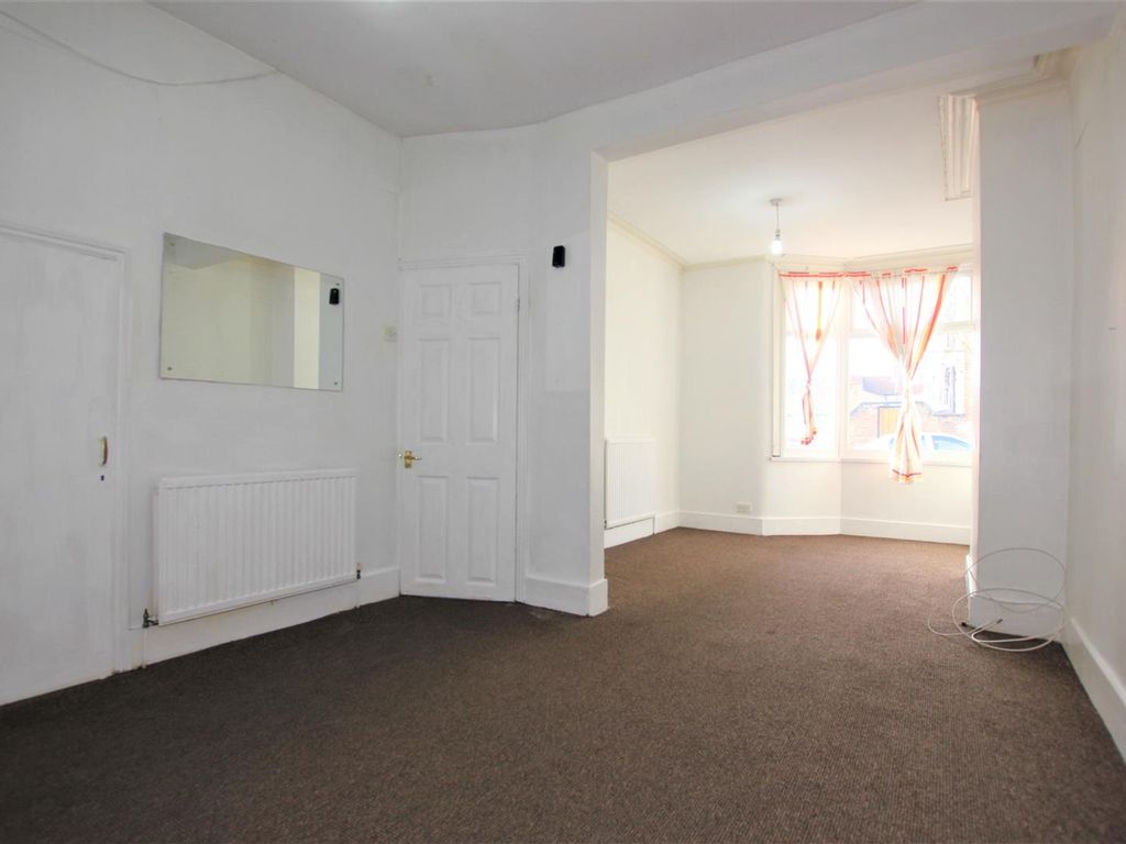 2 bed property to rent in Sunnyside Road East, Edmonton N9 Zoopla