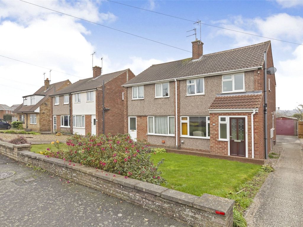 3 bed semidetached house for sale in Millfield Crescent, Leicester
