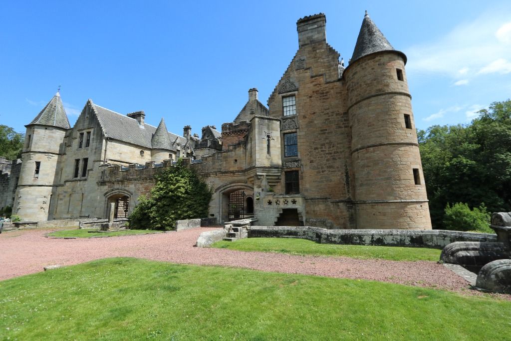 3 bed flat to rent in Dalzell House, Motherwell ML1 Zoopla