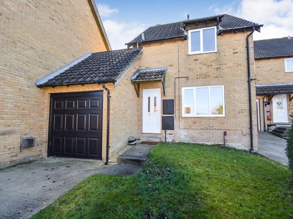 3 bed property to rent in Chadwell Springs, Bingley BD16, £900 pcm Zoopla