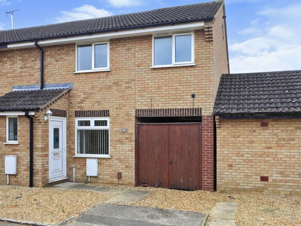 4 bed semidetached house for sale in Swale Avenue, Peterborough PE4 Zoopla