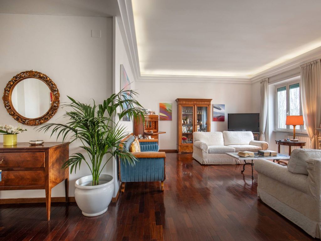 6 bed penthouse for sale in Via Parioli, Roma, Lazio, £1,604,651 Zoopla