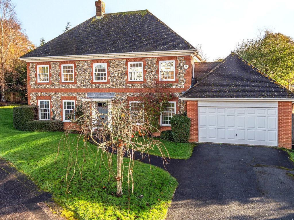 5 bed detached house for sale in Barton Close, Exton, Exeter EX3, £