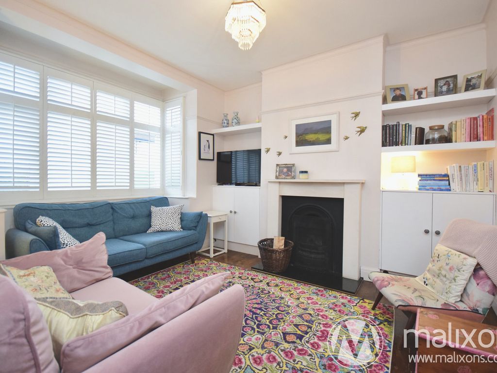 Canmore Gardens London SW16  