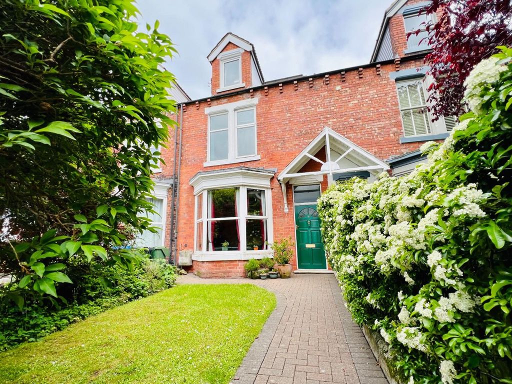 5 bed terraced house for sale in Windsor Road, Middlesbrough TS5 Zoopla