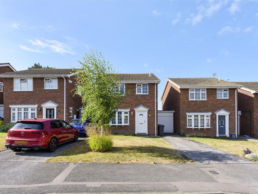 3 bed detached house for sale in Mark Avenue, Ramsgate CT11 Zoopla