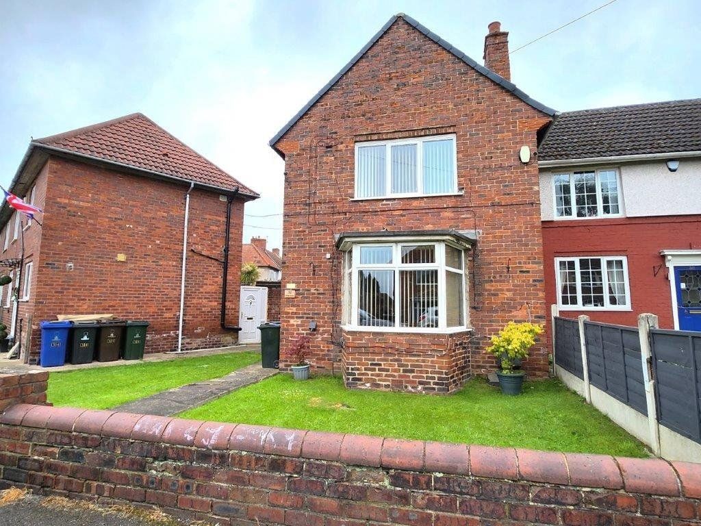 3 bed semidetached house for sale in Briton Street, Rotherham S63, £