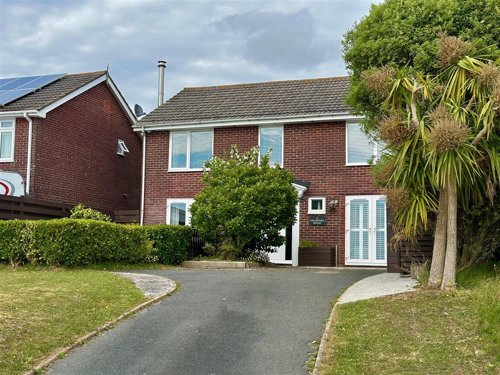 4 bed detached house for sale in Veasy Park, Wembury, Plymouth PL9, £