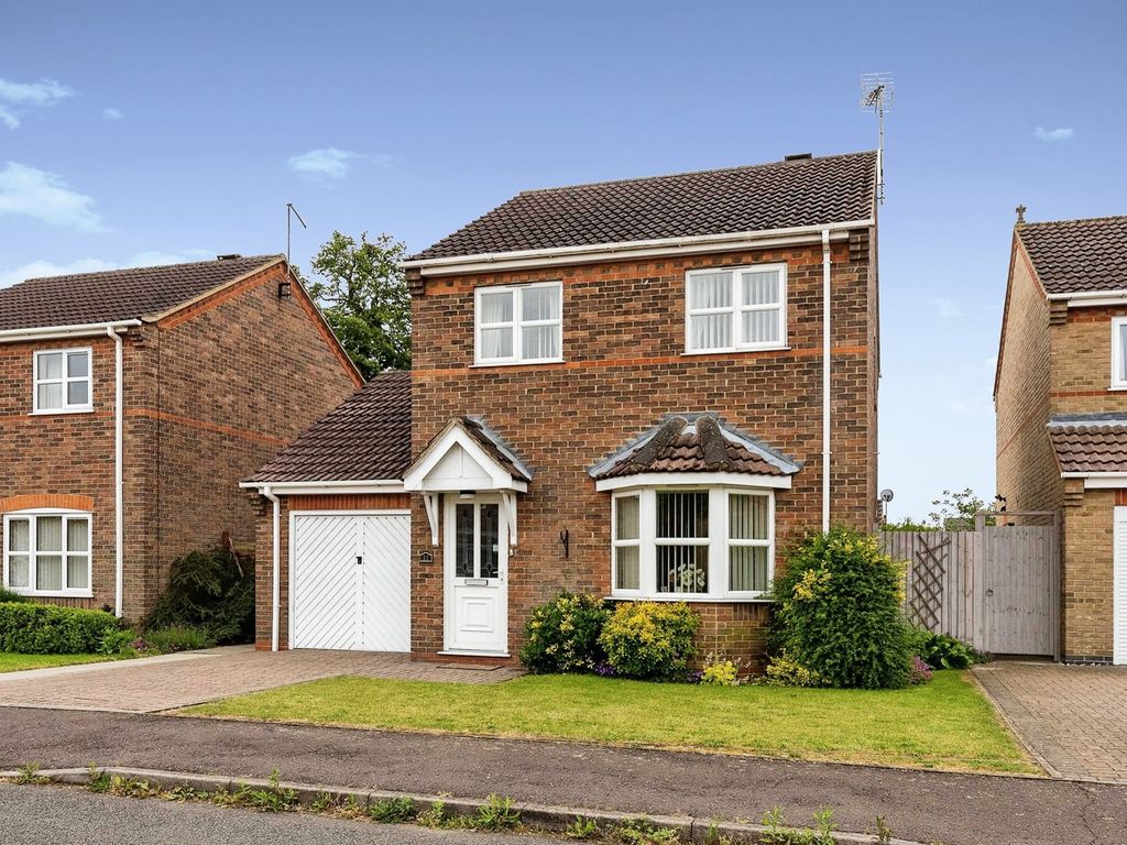 3 bed detached house for sale in Elm Park, Whittlesey, Peterborough PE7
