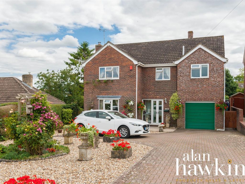 5 bed detached house for sale in Shoemaker Lane, Barnes Green