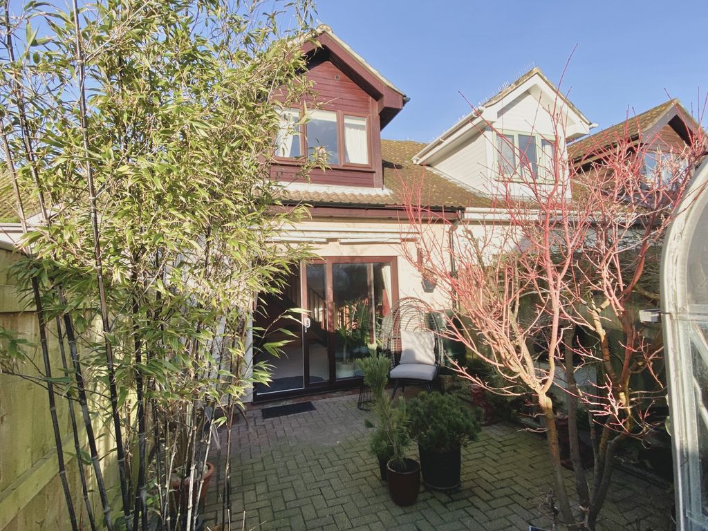 2 bed end terrace house for sale in Trelissick Fields, Hayle TR27 Zoopla