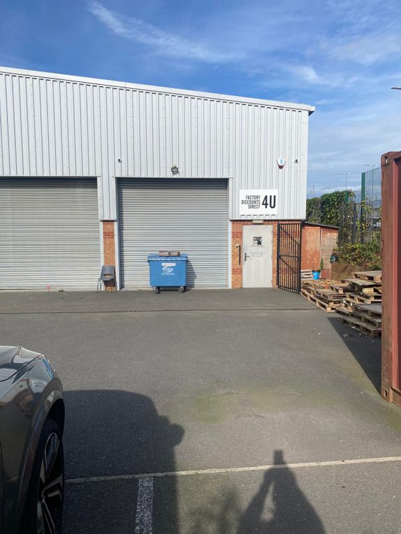 Light industrial to let in Langham Road, Leicester LE4, £13,200 pa Zoopla